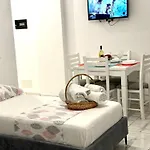 Shell 1 Guest house *