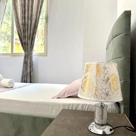 Shell 1 בית הארחה