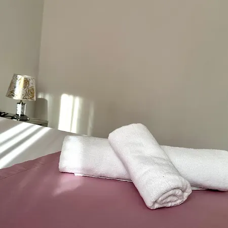 Shell 1 בית הארחה גולם