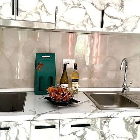 בית הארחה Shell 1 *