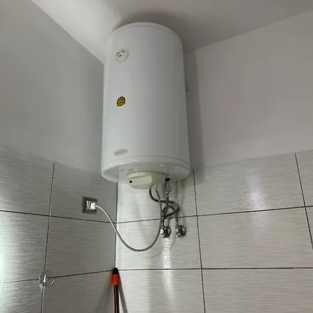 Shell 1 בית הארחה