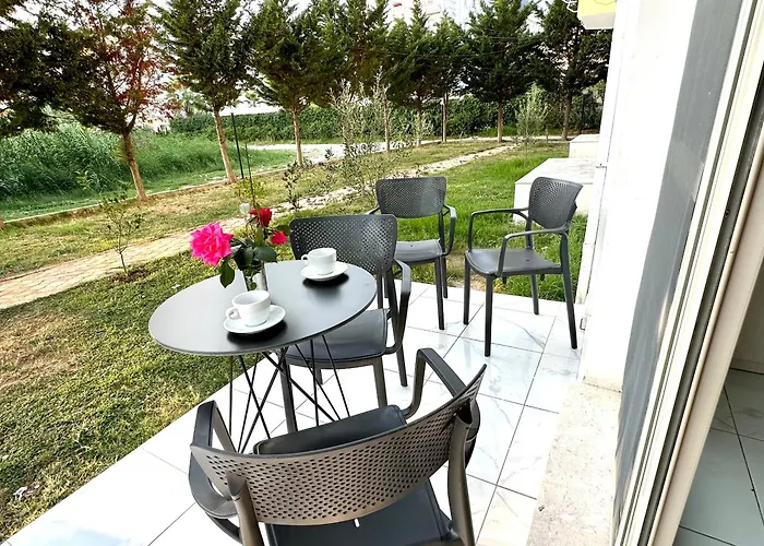 Shell 1 Gasthuis Golem (Tirana)