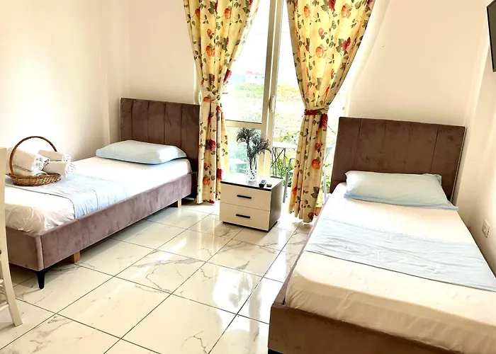 Shell 1 Gasthuis Golem (Tirana)