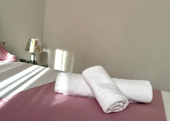 Shell 1 Gasthuis Golem (Tirana)