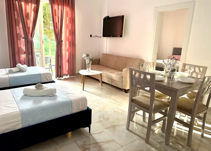 Shell 1 Gasthuis Golem (Tirana)